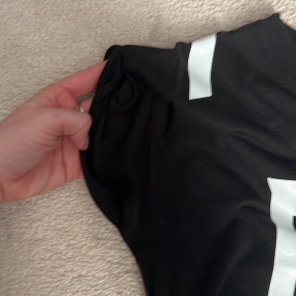 Black t shirt - Picture 3 of 3